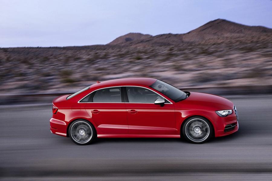  Audi S3 Sedan (8V) 2013 года  (WW) (фото 18 из 95)